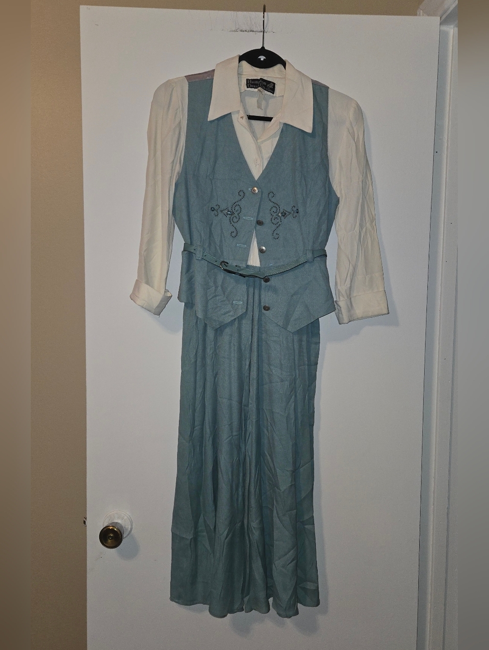 🎀VINTAGE One-Piece Teal Vest & Skirt Set with Cream Blouse